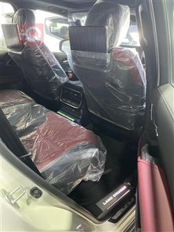 تۆیۆتا لاند کروزەر